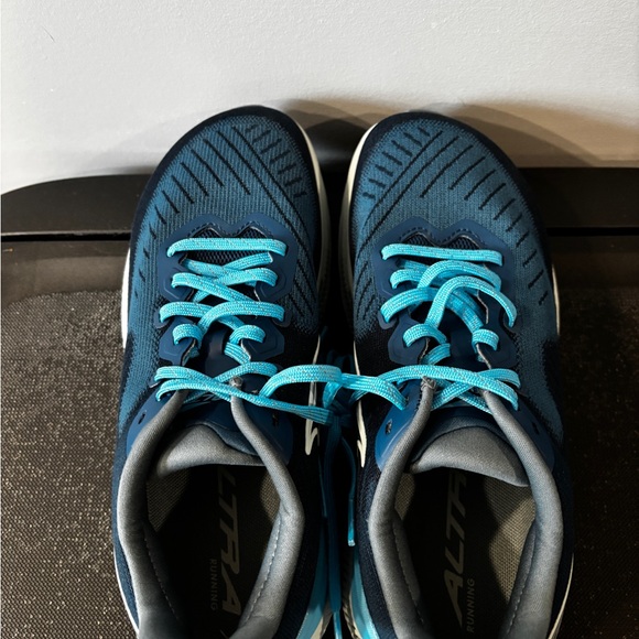 Altra Experience Flow - Picture 4 of 7